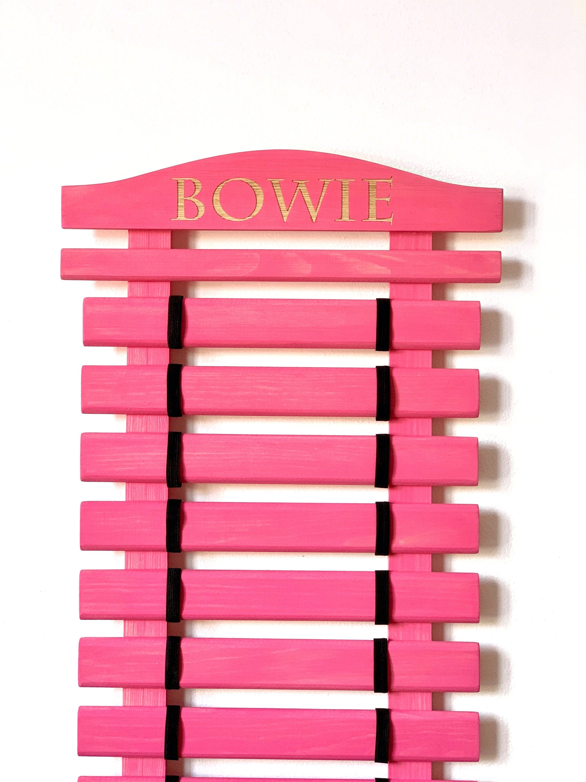 Personalized wooden martial arts belt display rack name, available in multiple colors and sizes (5-18 belts), perfect for Karate, Taekwondo, and Jiu-Jitsu practitioners.