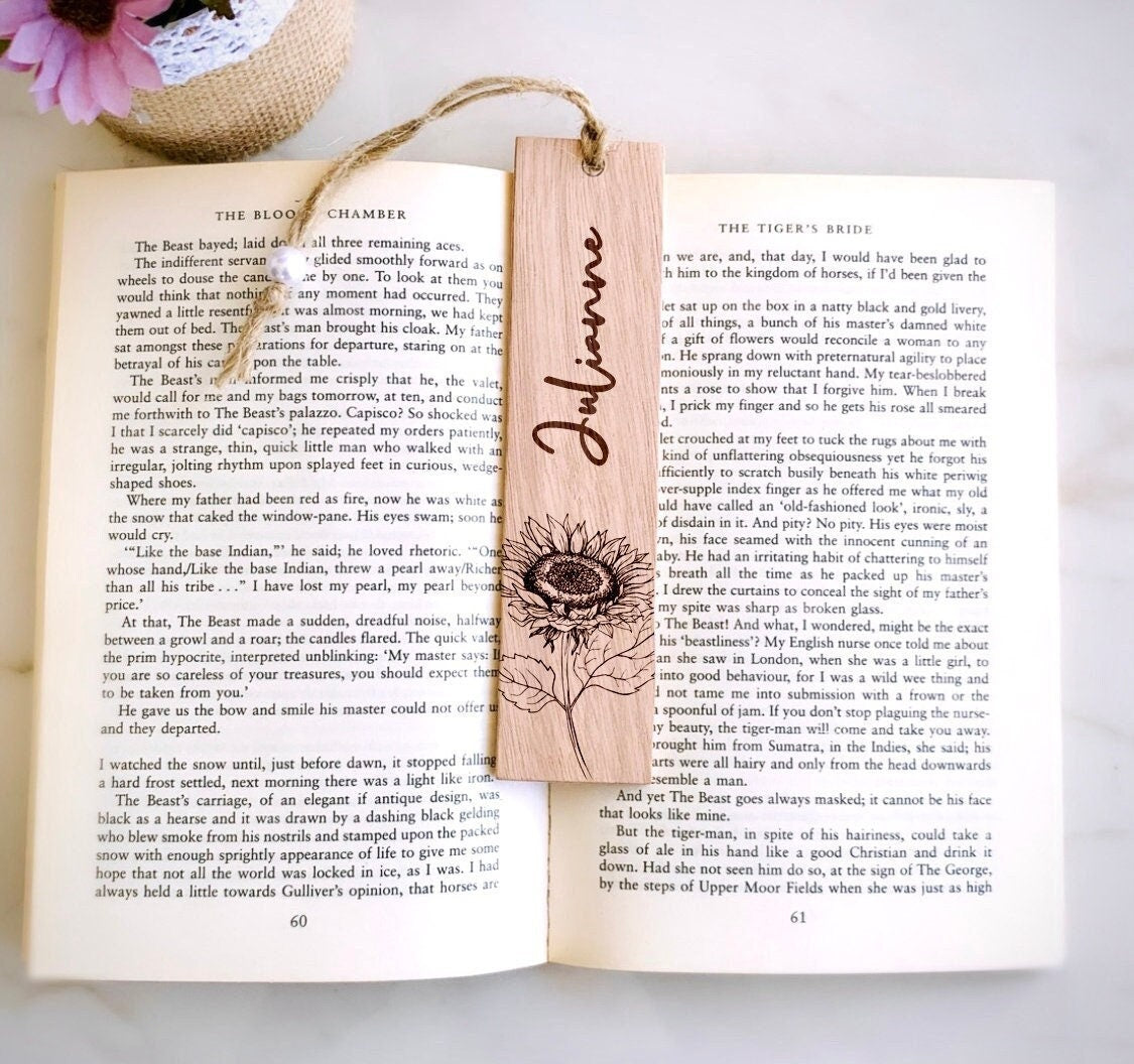Personalized Sunflower Bookmark, Custom Wood Engraved Bookmark, Flower, Name Bookmark, Handwritten, Bridesmaids, Friends Birthday Gifts