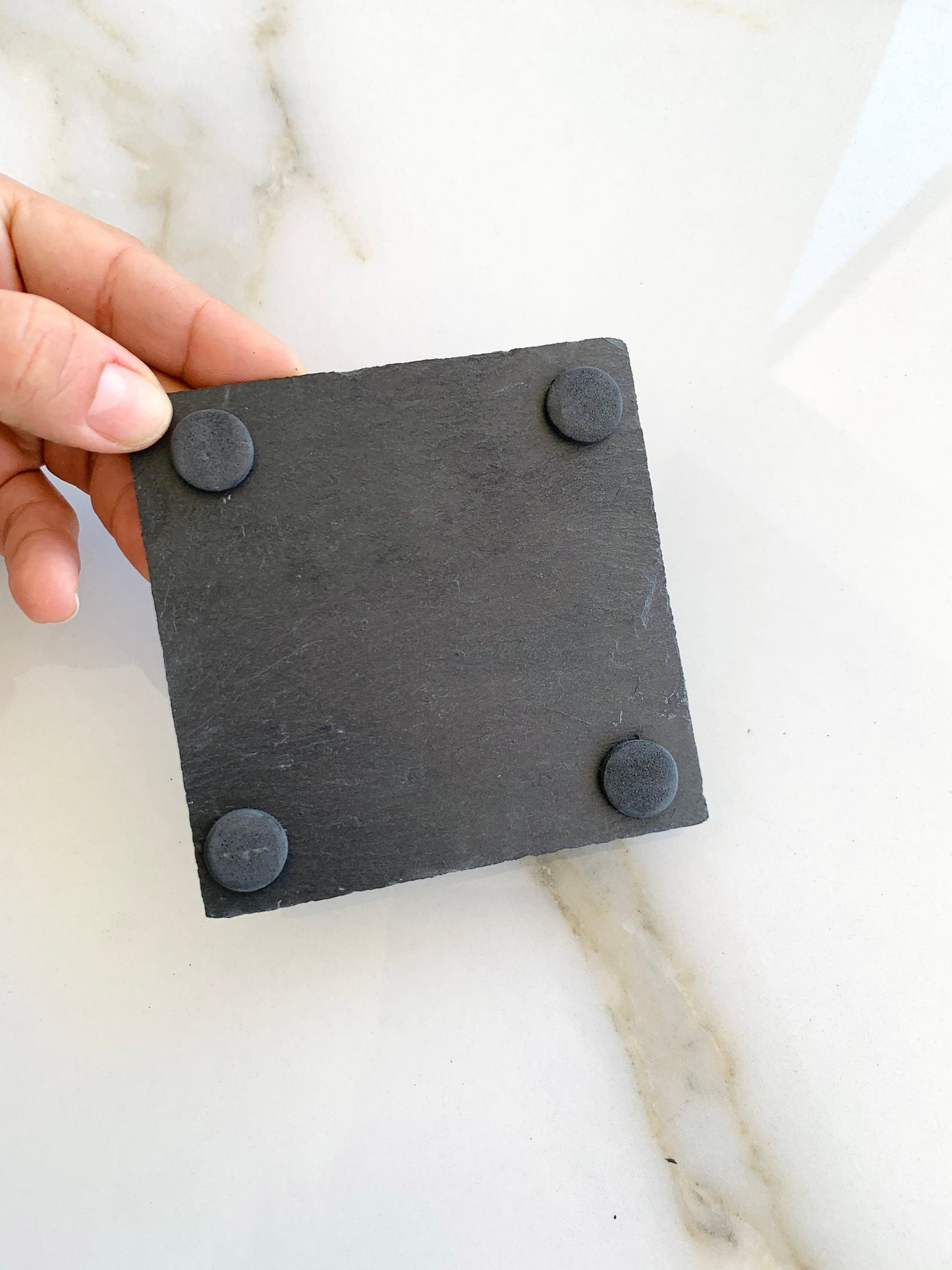 Juego de posavasos de pizarra personalizados: posavasos con monograma grabado