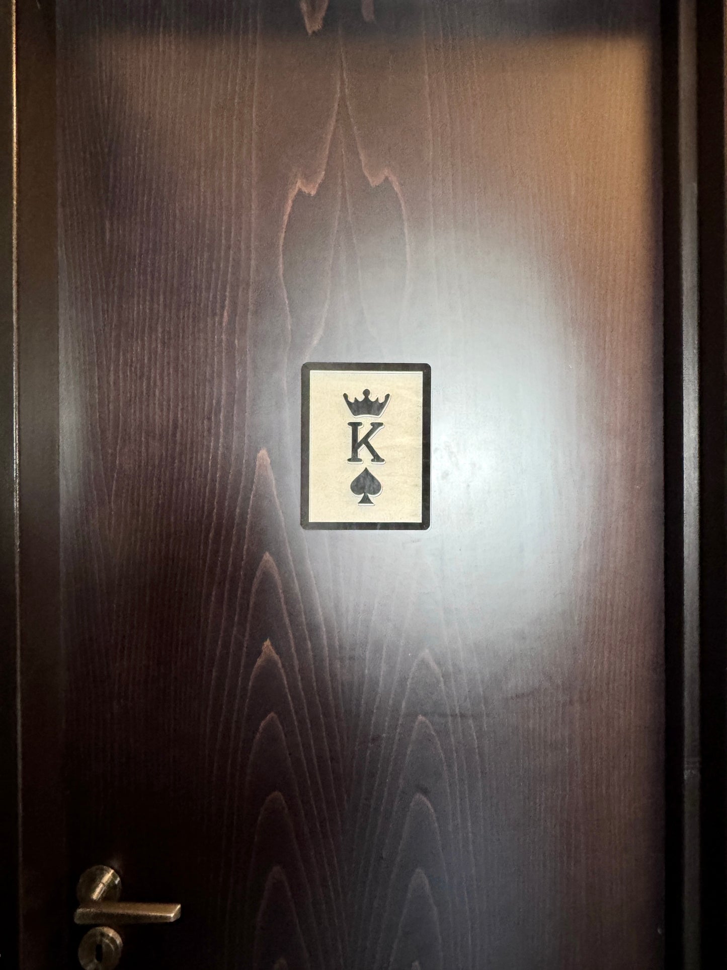 Wooden King and Queen wall sign set with playing card symbols – great for his and hers bathroom decor, bedroom, or kids’ doors.