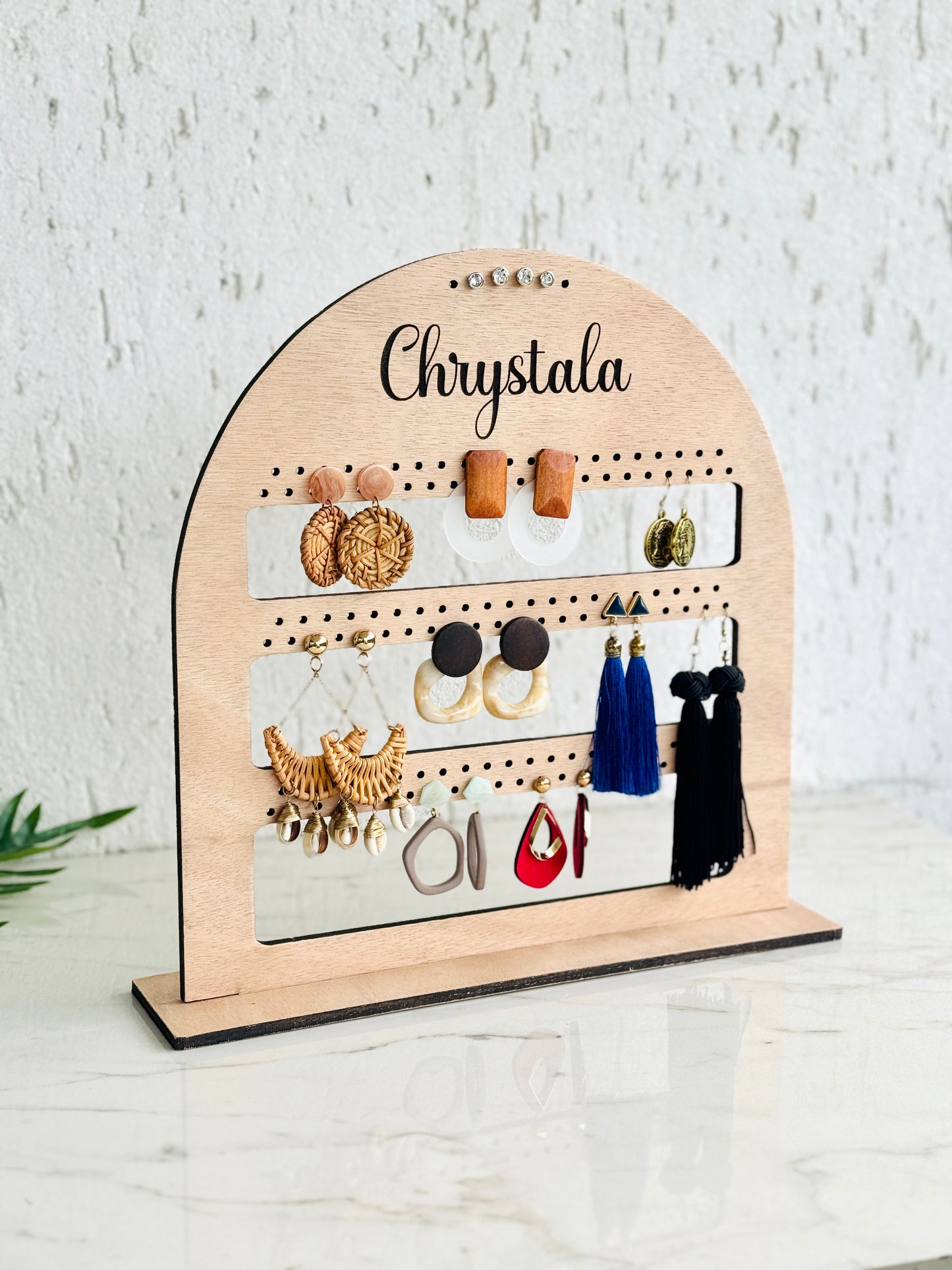 Personalized Wooden Earring Holder Stand – Custom Name Jewelry Organizer Display – Laser Cut Earrings Storage Rack for Studs & Dangles