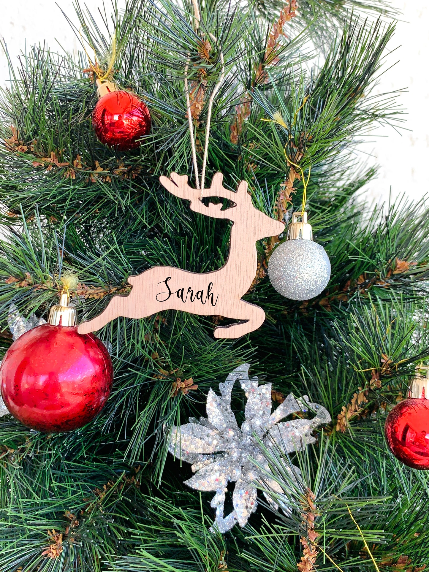 Reindeer Wood Ornament Personalized Christmas Place Settings, Stag Name Christmas Table Décor Reindeer Place Name Kids Family Name Xmas Gift