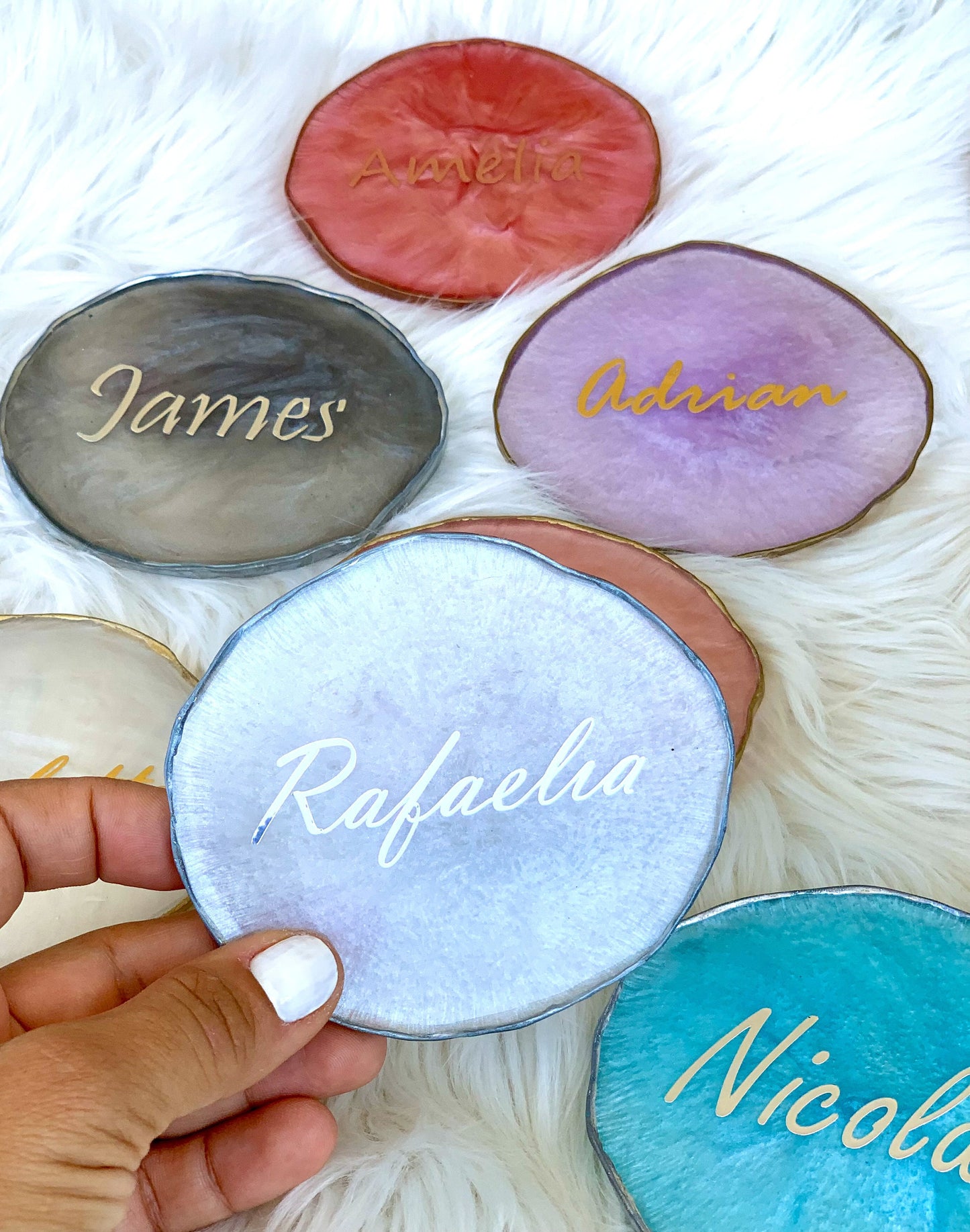 Personalized Resin Coasters with Names. Wedding favors. Bridesmaids gifts, Guests gifts in Bulk. Wedding Place setting. Thank you gifts