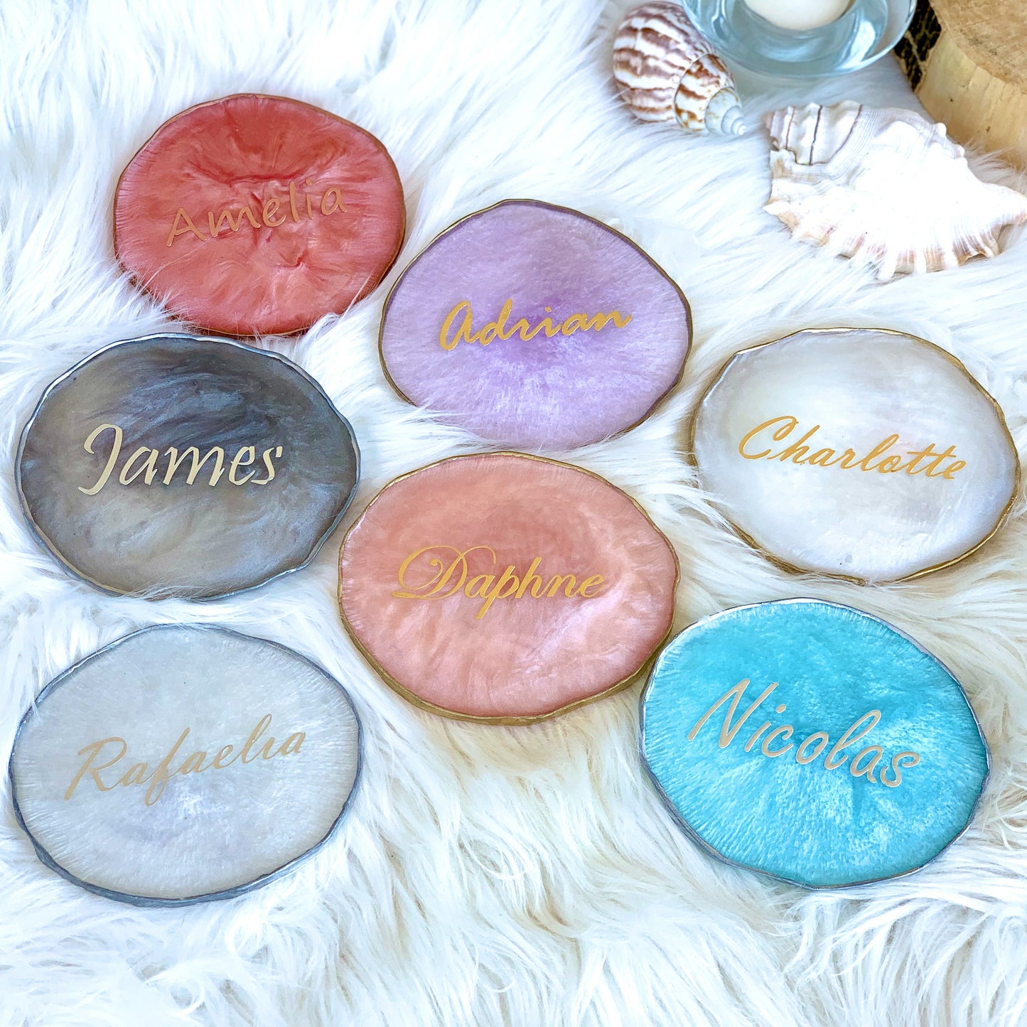 Personalized Resin Coasters with Names. Wedding favors. Bridesmaids gifts, Guests gifts in Bulk. Wedding Place setting. Thank you gifts