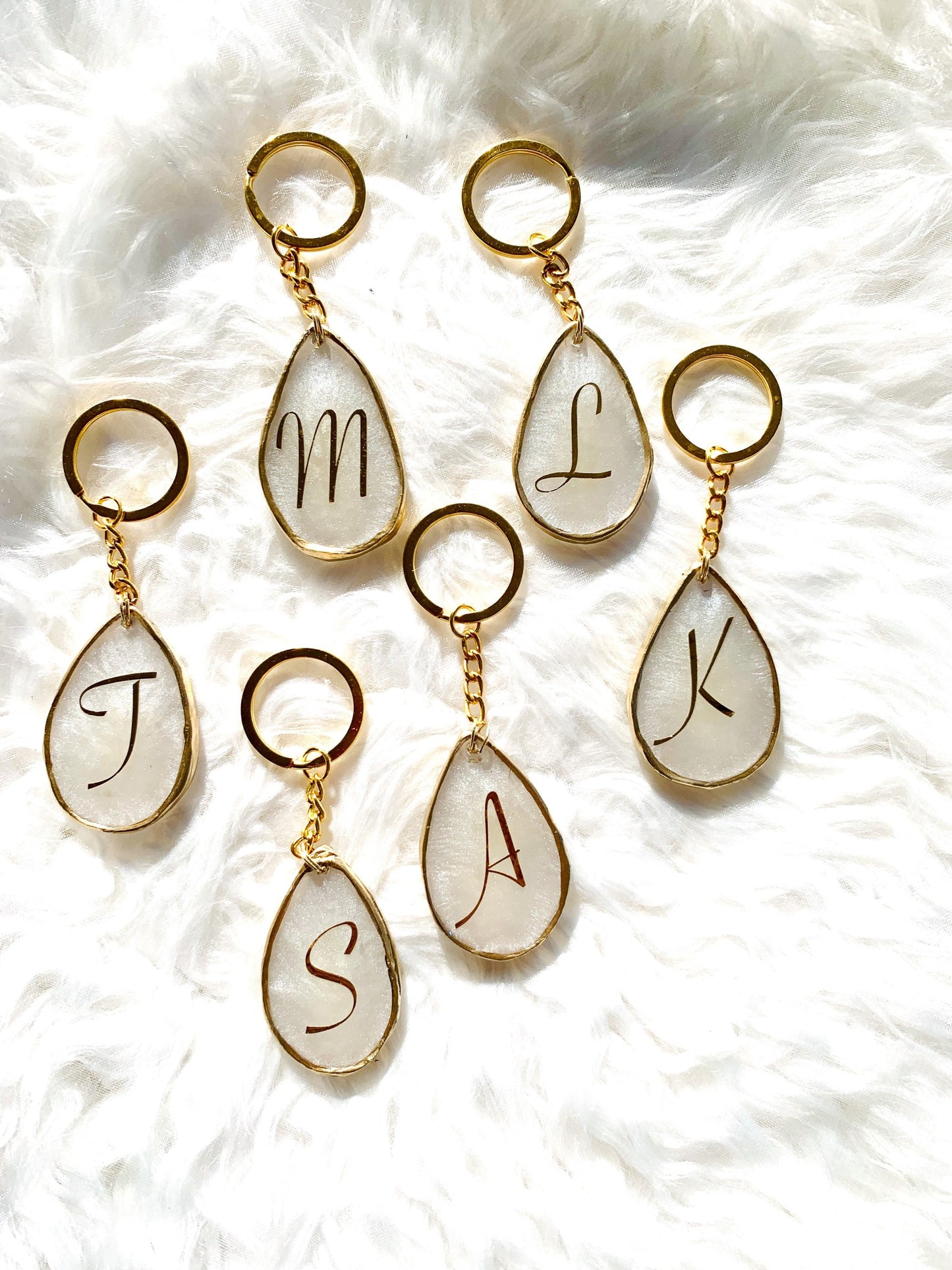 Resin Initial Letter Keychains, Agate Resin Name Keychain, Geode Resin Keyring, Personalized Resin Keychain, Alphabet keyring, Gifts for her