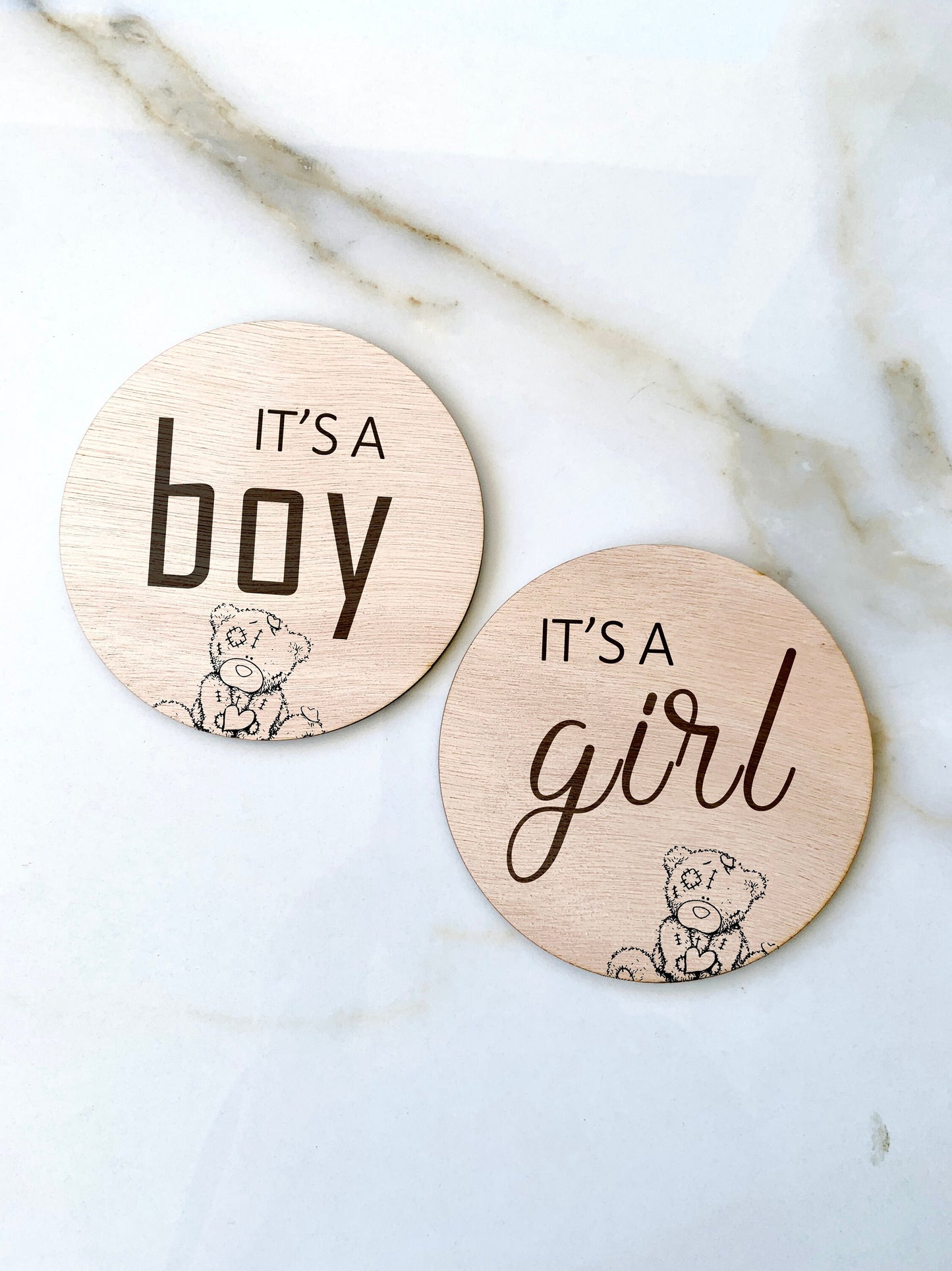 Wooden Baby Gender Reveal Sign Plaque - Engraved Bear Announcement Prop for Pregnancy Photo - It's a Boy It's a Girl - 5.5 inch