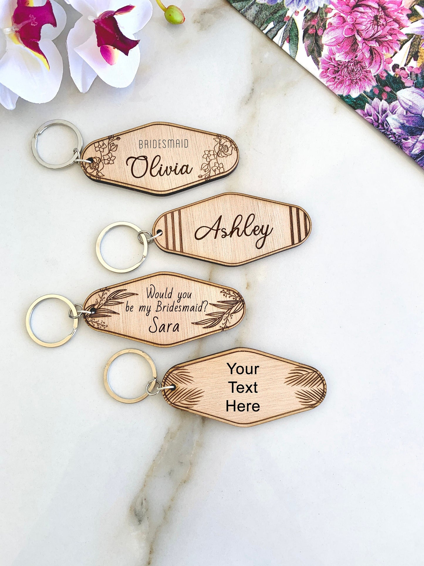 Retro Motel Keychain Personalized Bridesmaid Keychain Gift Wood Engraved Keyring Wedding Favors Custom Motel Logo Keychain Bride Tribe Gifts