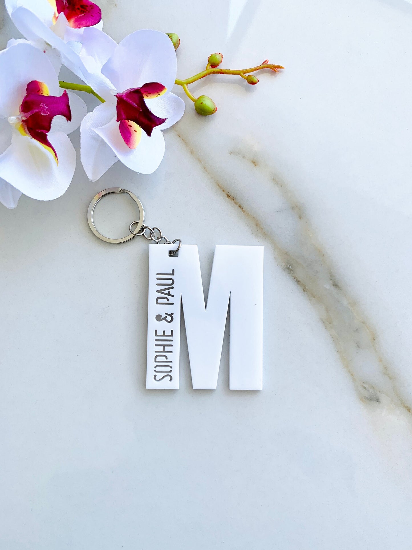 Initial Letter keychain Name Acrylic Keyring Personalized, Backpack Name Tag, Monogram keychain, School Bag Name Tag, Custom Fob Bag Charm