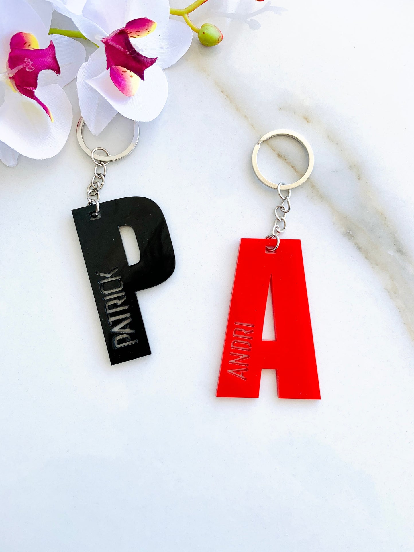 Initial Letter keychain Name Acrylic Keyring Personalized, Backpack Name Tag, Monogram keychain, School Bag Name Tag, Custom Fob Bag Charm