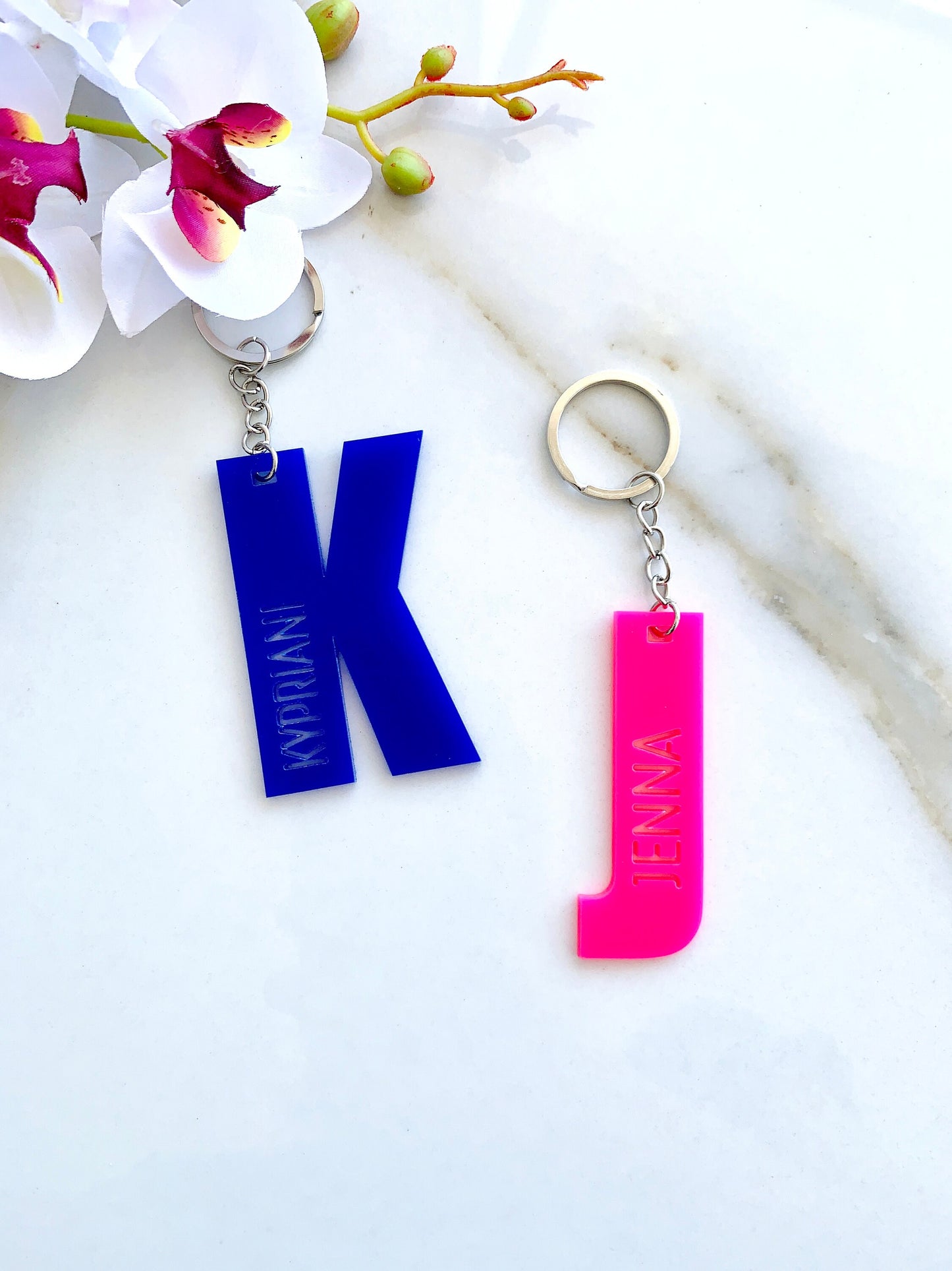 Initial Letter keychain Name Acrylic Keyring Personalized, Backpack Name Tag, Monogram keychain, School Bag Name Tag, Custom Fob Bag Charm