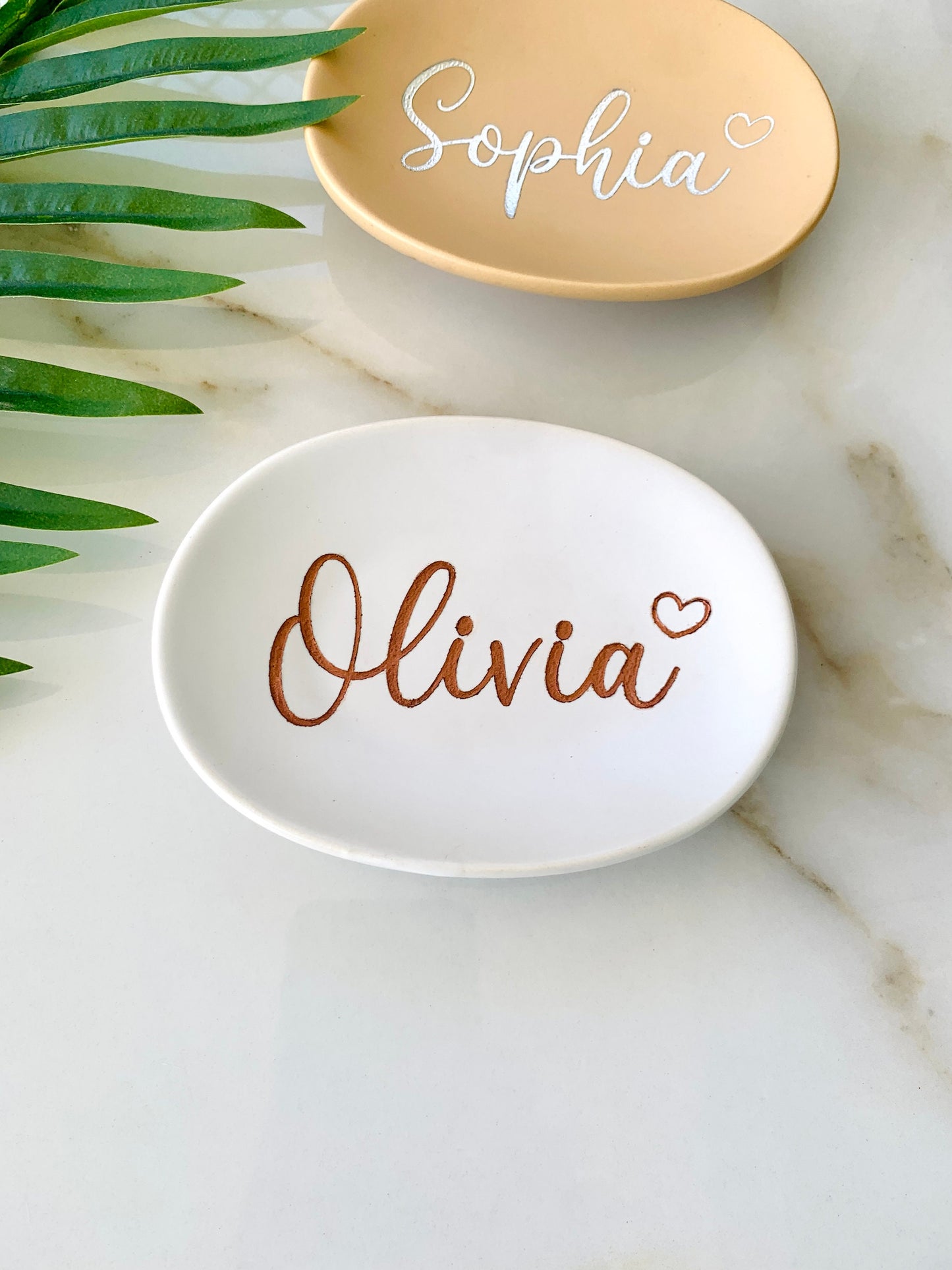 Personalized jewelry dish bridesmaid gift ring dish personalized gift for her Engraved trinket dish bridesmaids wedding gifts ring dish