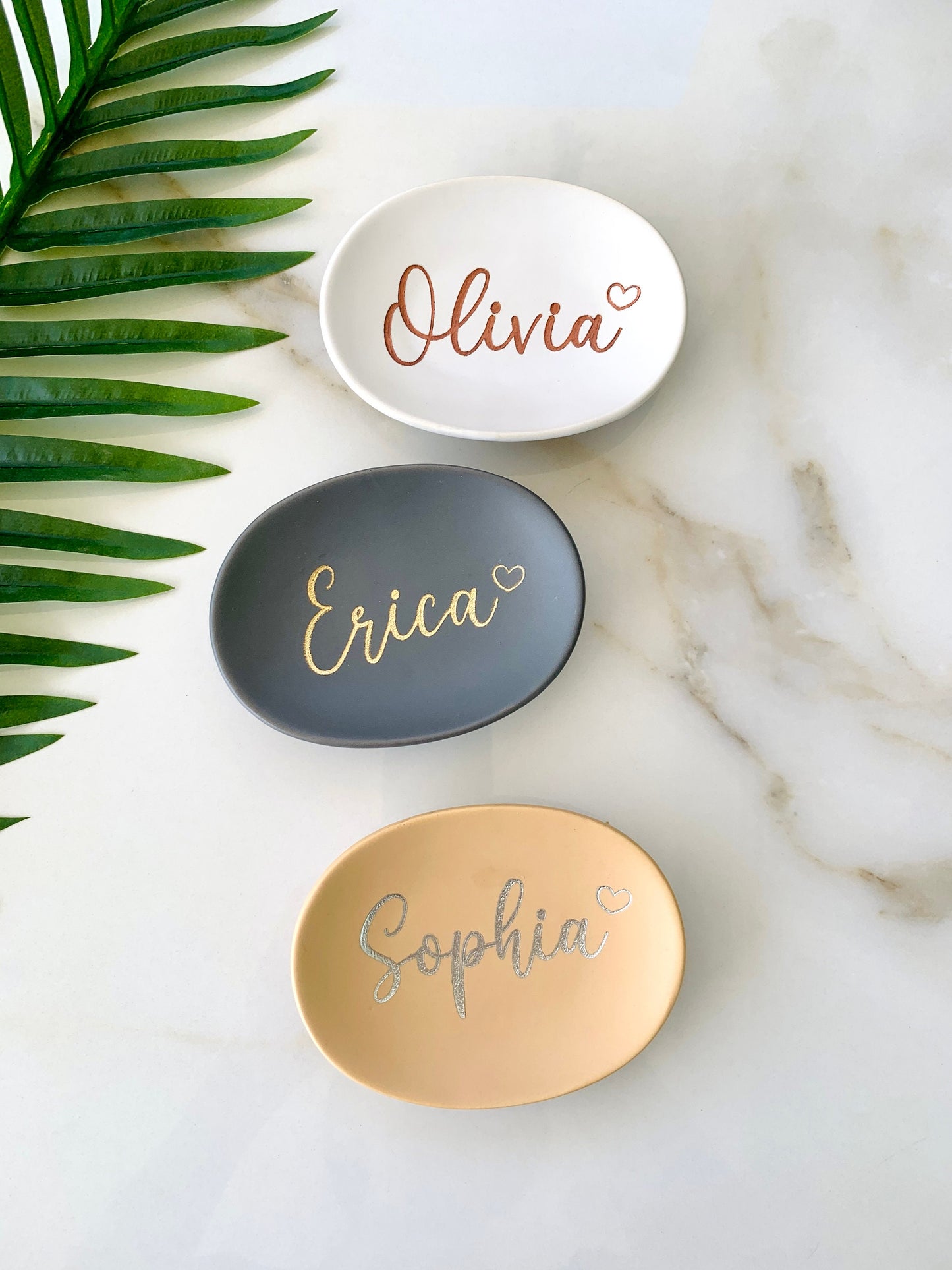 Personalized jewelry dish bridesmaid gift ring dish personalized gift for her Engraved trinket dish bridesmaids wedding gifts ring dish