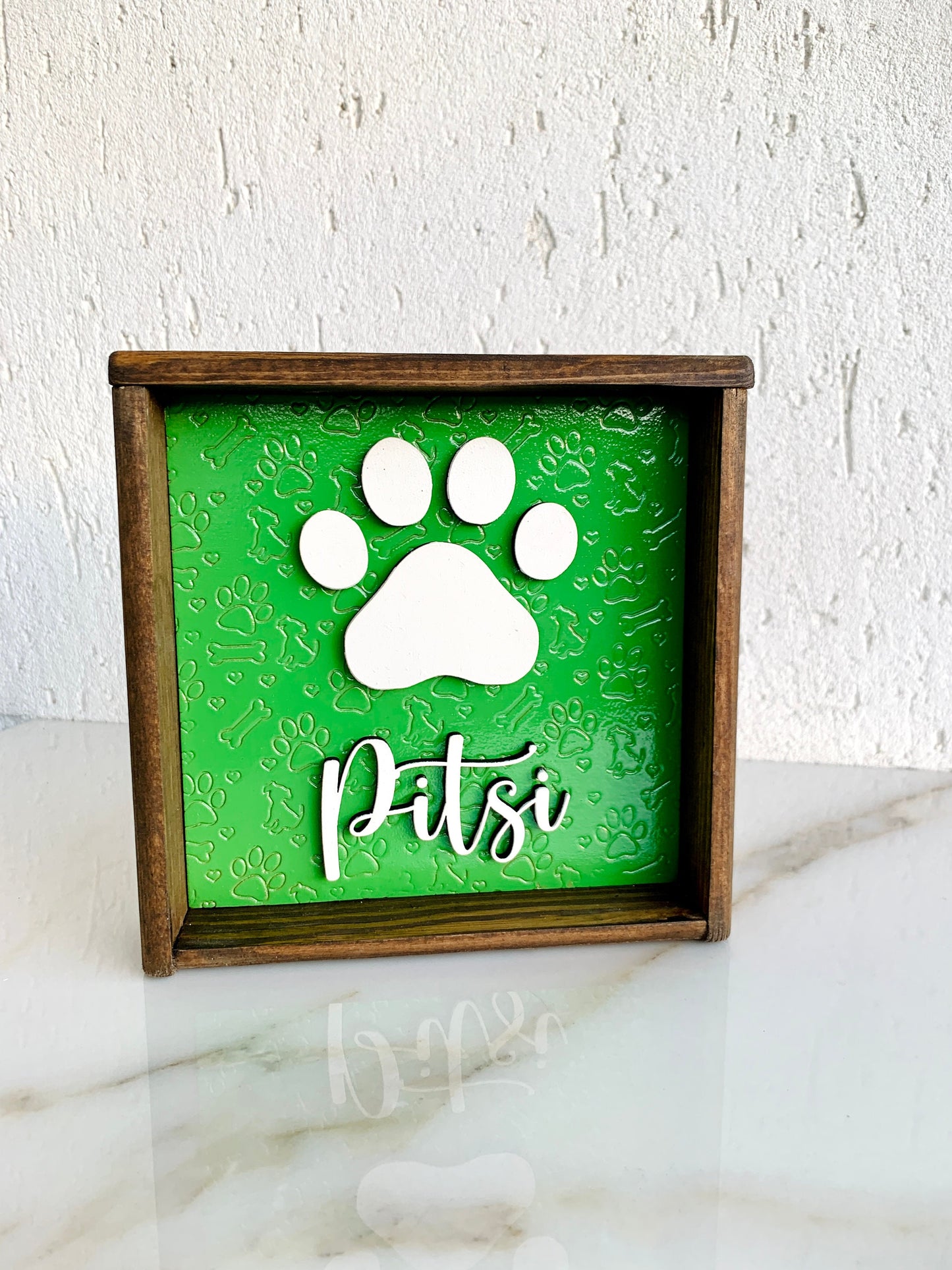 Custom Paw Dog Name Sign Personalized Wood Engraved Framed Cat Sign 3D Laser cut Pet Sign Freestanding Sign for Cats and Dogs Home Decor