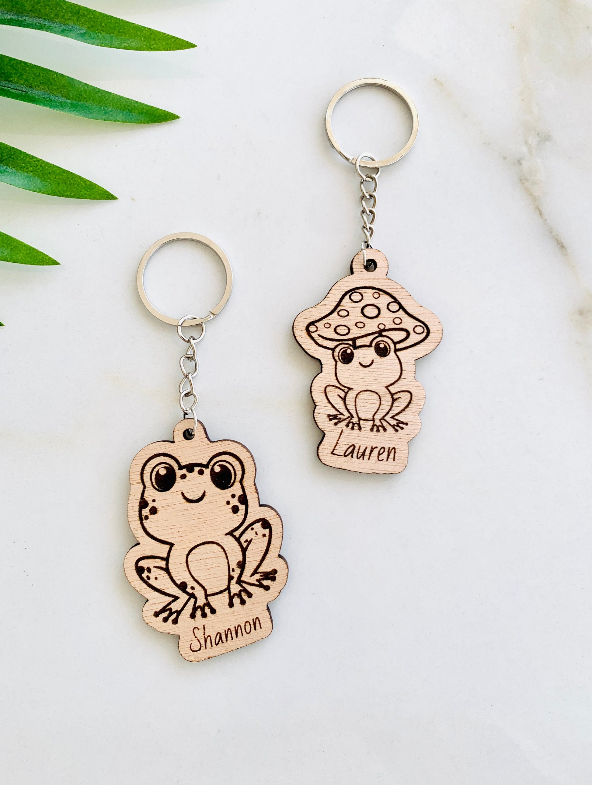 Frog Mushroom Keychain Personalized, Frog keyring, Name Frog on Toilet, African dwarf frog, Frog Gifts, Frock Backpack Charm, Frog Name Tags