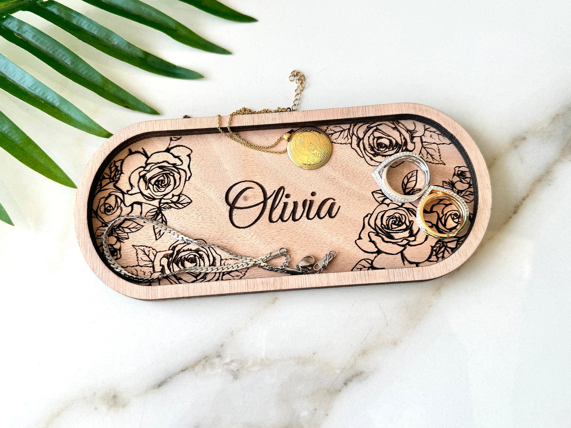 Personalized Jewelry Tray Engraved Oval Wooden Vanity Tray Magnolias Design, Elegant Trinket Dish, Custom Organizer for Candles & Cosmetics