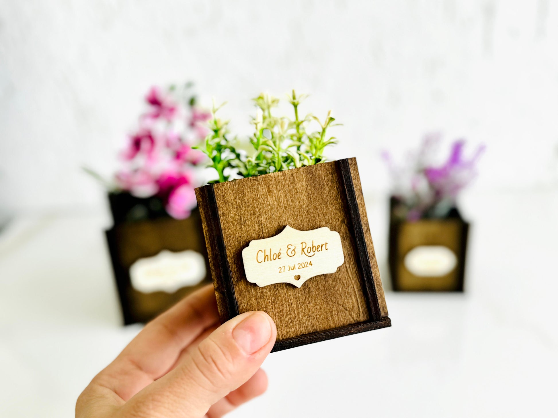 Personalized Mini Wood Pot for Wedding Favors, Mini Planters Favors for Guests, Christening and Baby Shower Engraved Favors, Thank you Gifts