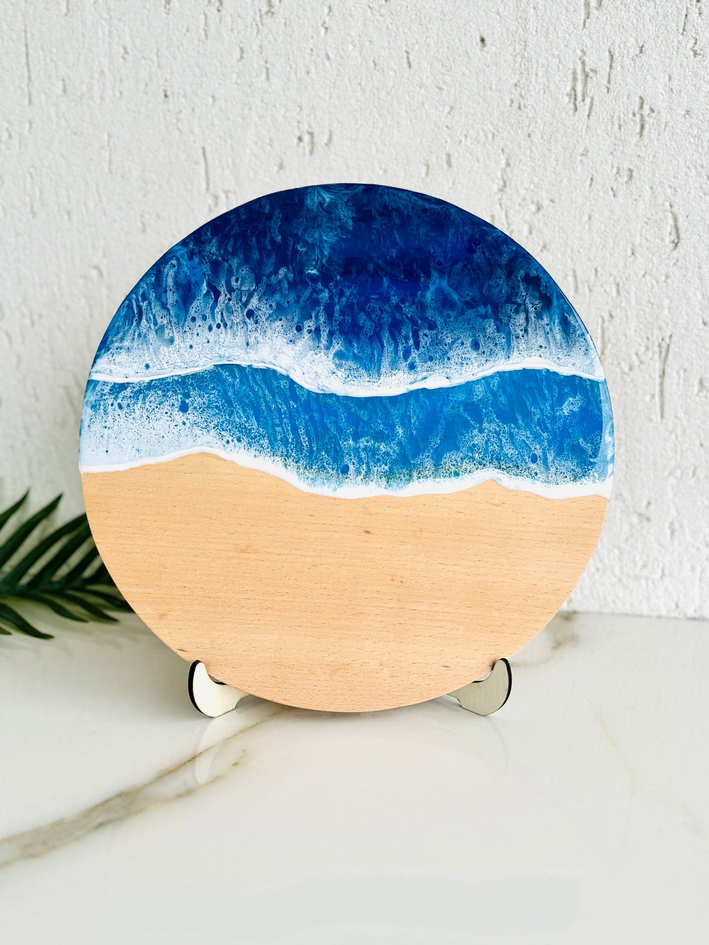 Ocean Resin Cutting Board Personalized, Resin Ocean Wall Art, Round Wood Chopping Board Engraved, Ocean Resin cheese board, Ocean waves