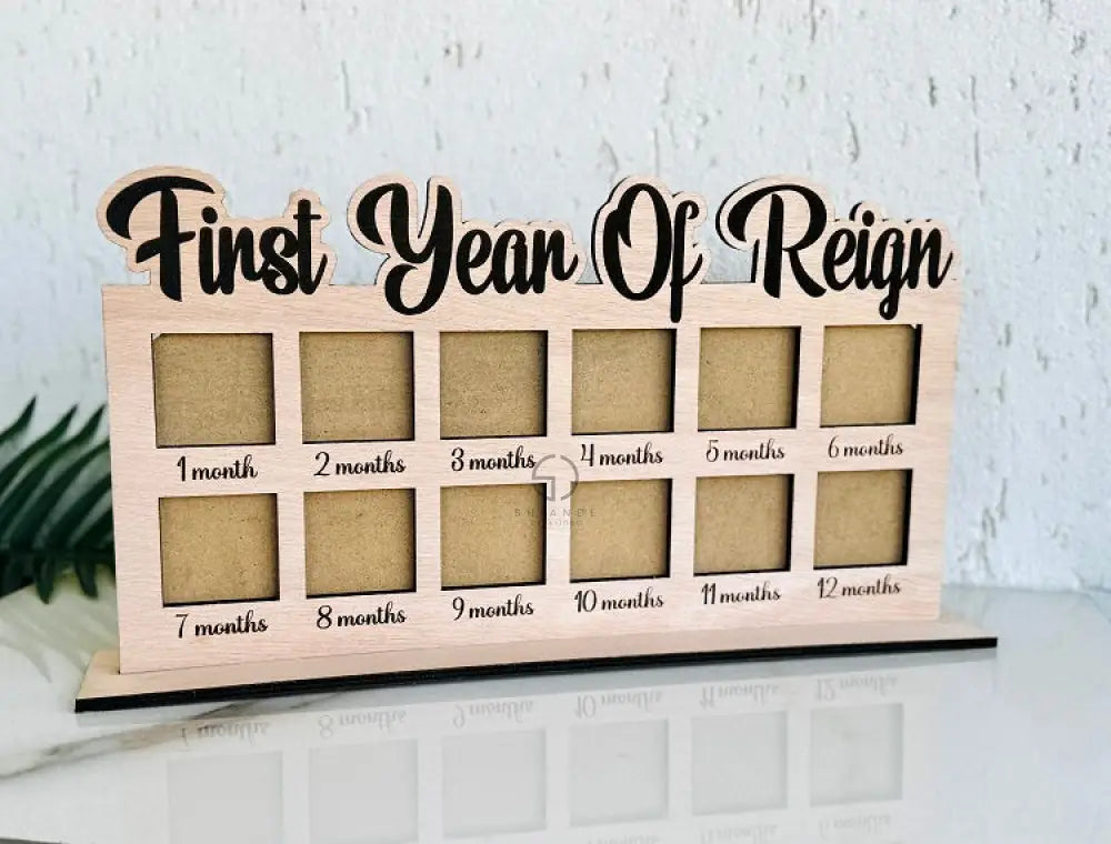 Personalized Baby’s First Year Photo Frame: Wooden Milestone Board